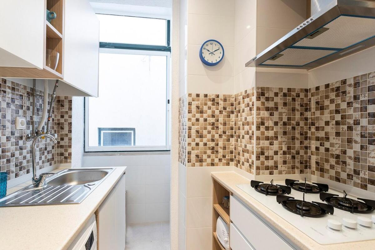 Bright 1 Bedroom Apartment In The Heart Of Sunny Lisbona Esterno foto