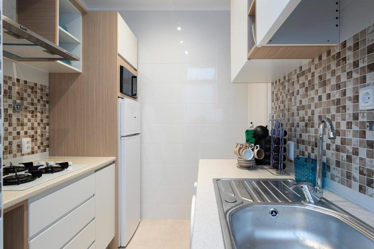 Bright 1 Bedroom Apartment In The Heart Of Sunny Lisbona Esterno foto