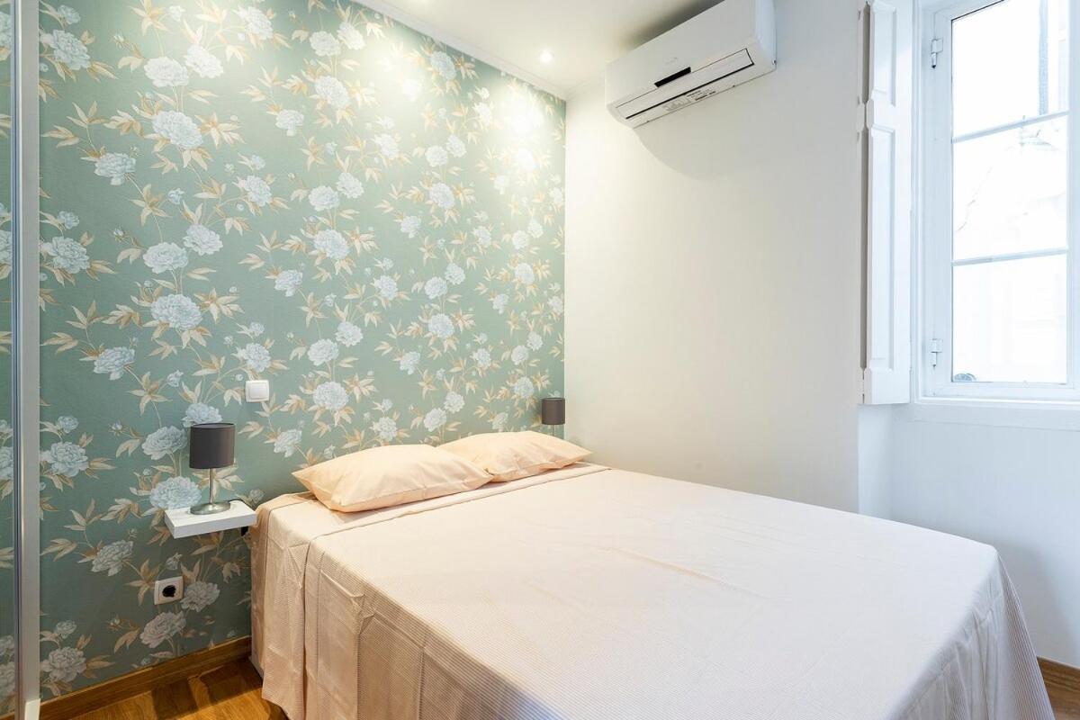 Bright 1 Bedroom Apartment In The Heart Of Sunny Lisbona Esterno foto