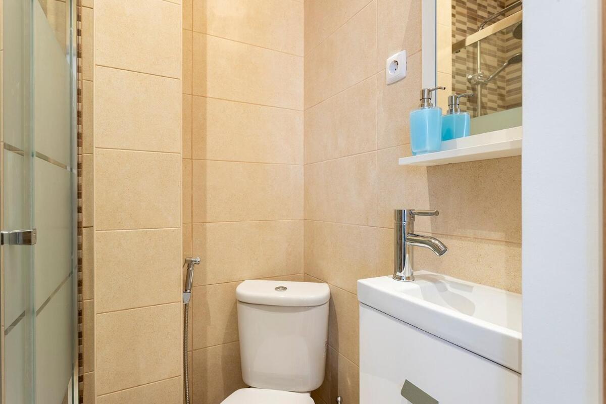 Bright 1 Bedroom Apartment In The Heart Of Sunny Lisbona Esterno foto